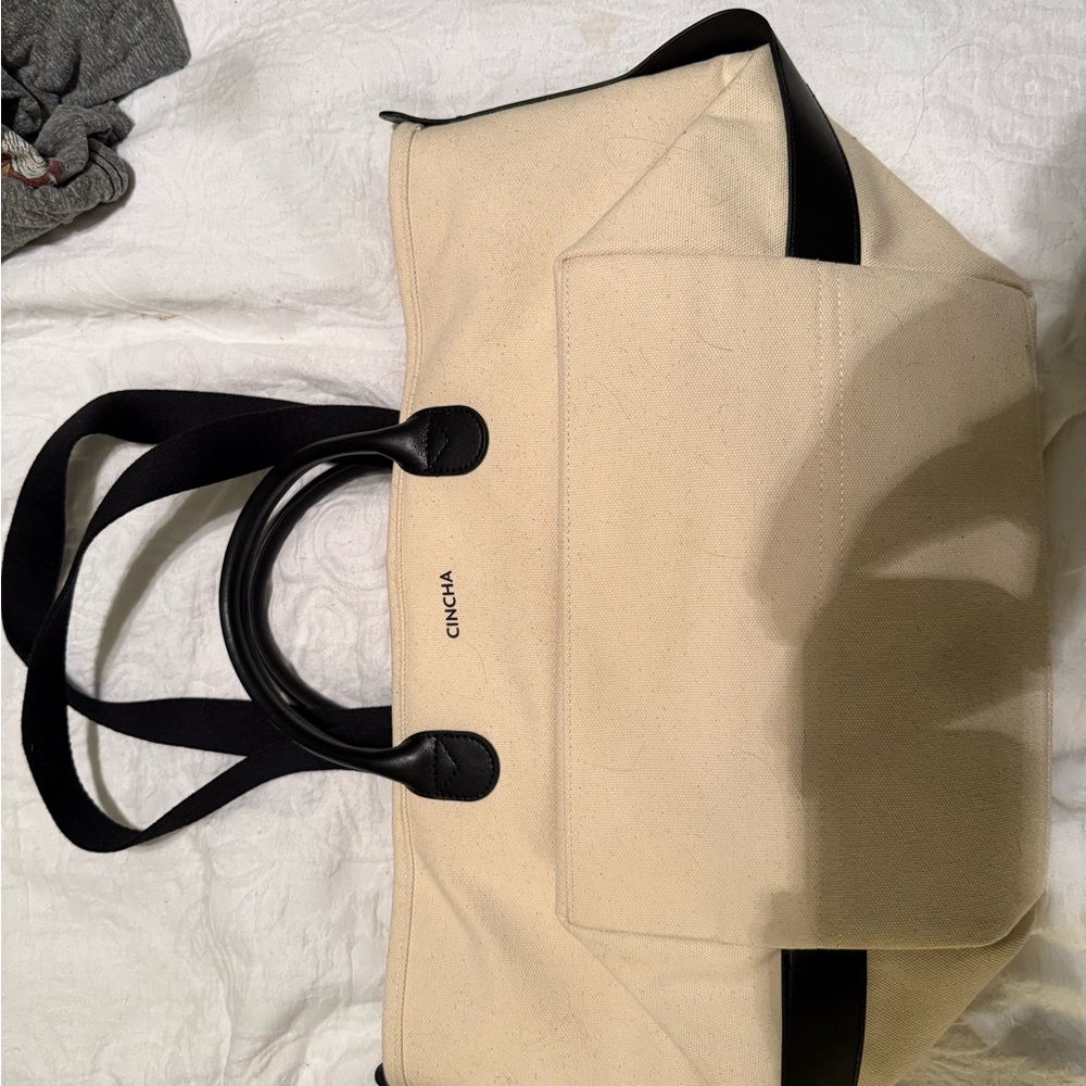 Cincha Large Canvas Go-Tote in Cream and Black